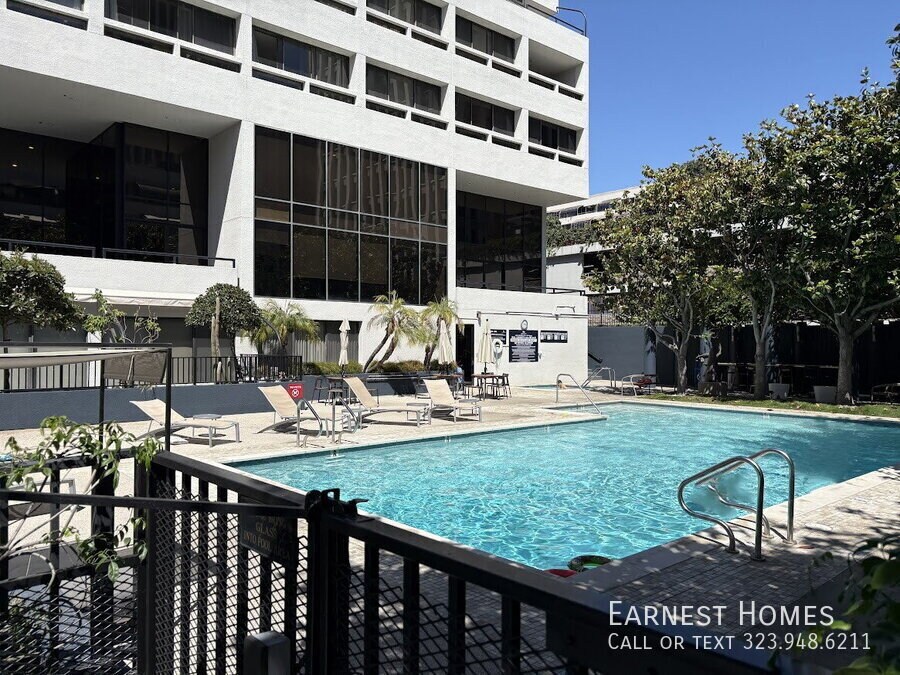Photo - 880 West 1st Street 402-