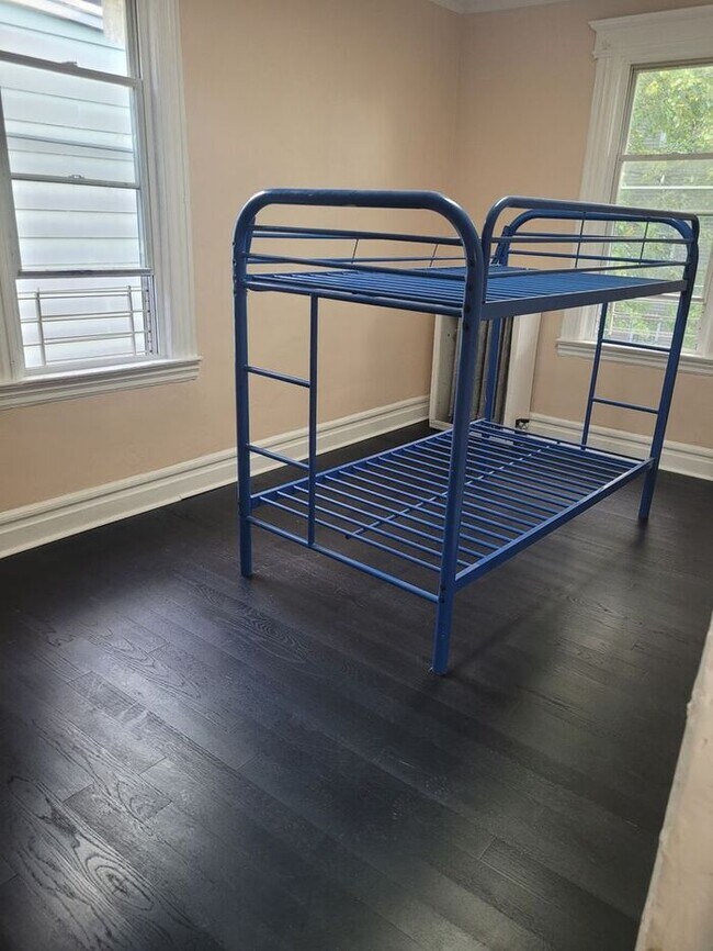 Foto del edificio - 91 S Munn Ave