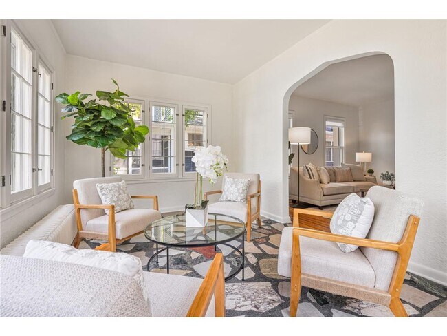 Foto del edificio - 1621 W 25th St