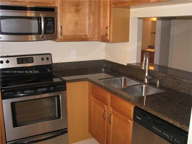Foto del edificio - 11174 W Sample Rd