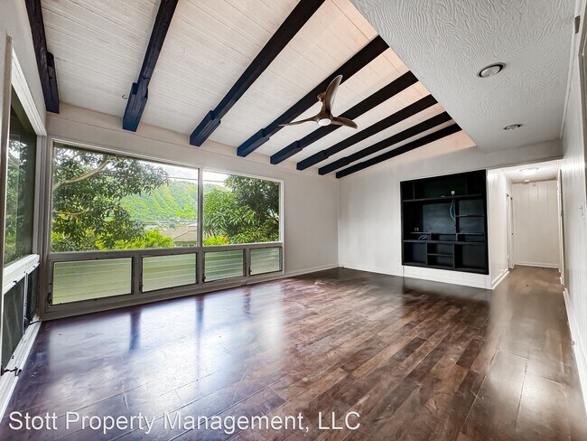 Building Photo - 3 br, 2 bath House - 2905 Kalawao Pl.