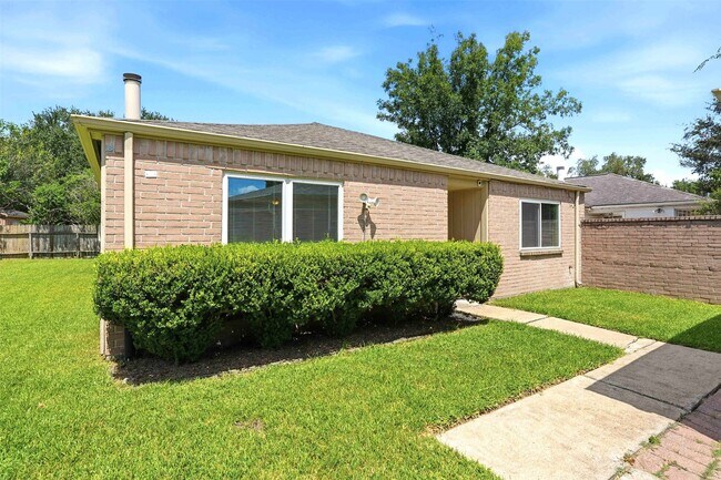 Foto del edificio - 7502 Addicks Clodine Rd
