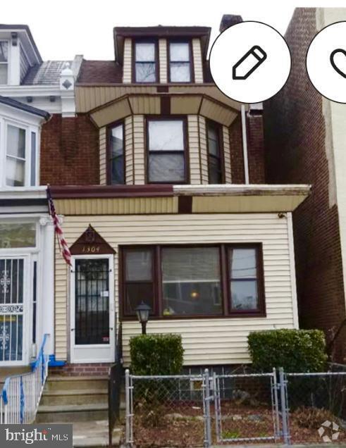Building Photo - 1304 Harrison St