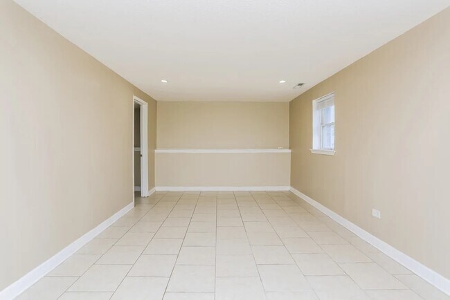 Foto del edificio - 22463 Imperial Dr