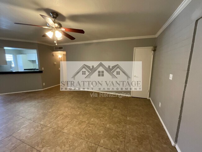 Foto del edificio - 810 E Colter St