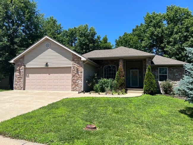 Building Photo - 4701 Rainbow Trout Dr