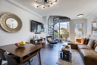 Building Photo - 3339 Virginia St