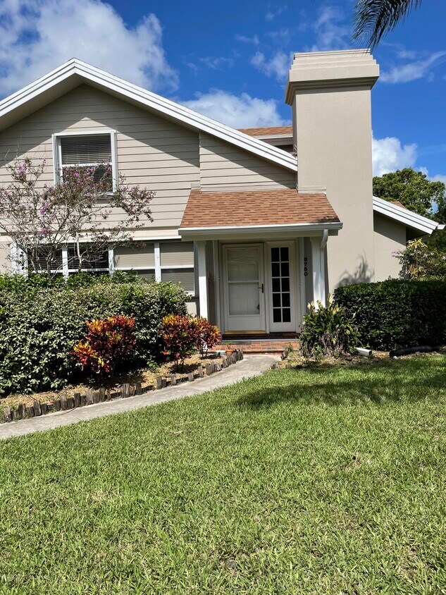 Primary Photo - 3750 SW Sunset Trace Cir