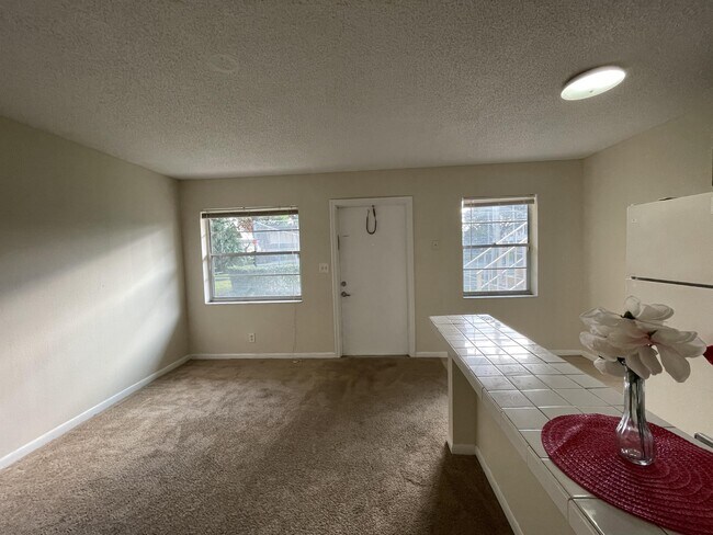 Foto del edificio - 5192 NE 6th Ave