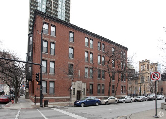 Building Photo - 127 Maple Ave