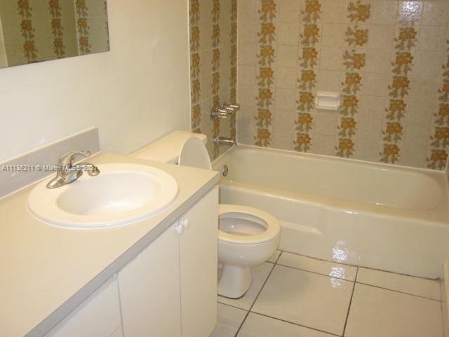 Foto del edificio - 10804 N Kendall Dr