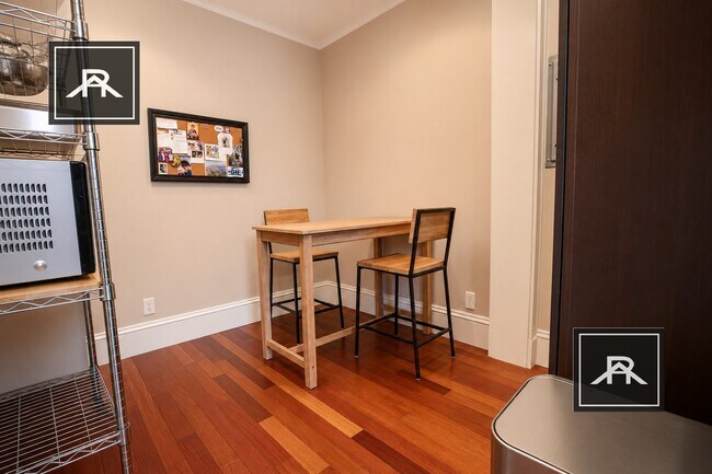 Foto del edificio - 164 Strathmore Rd
