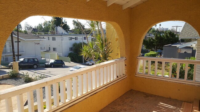 Foto del edificio - 711 Maltman Ave