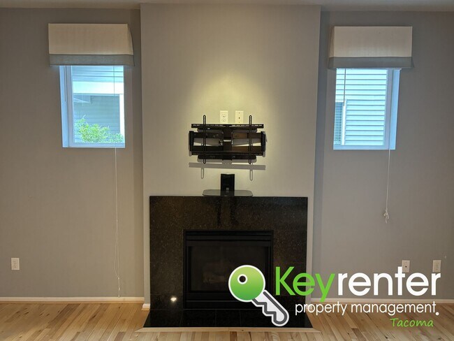 Building Photo - Tumwater Unique 3Bed/2.5bath Gorgeous Home...