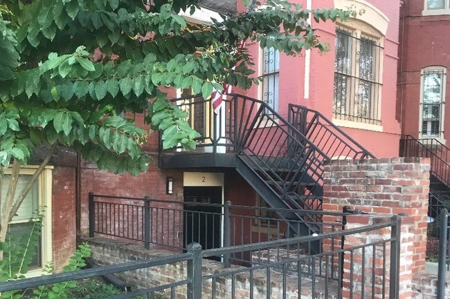 Foto del edificio - 1100 7th St NE
