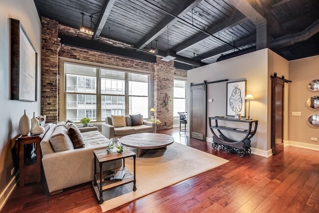 Building Photo - 540 N Lake Shore Dr