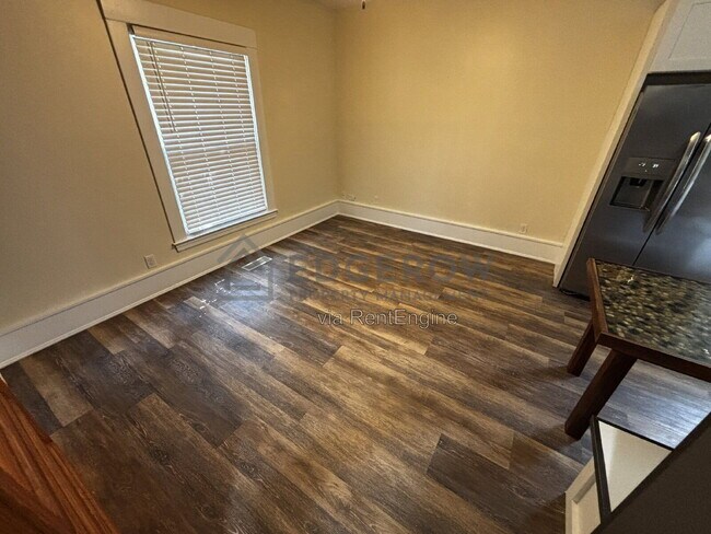 Foto del edificio - 1063 Quarry Ave NW