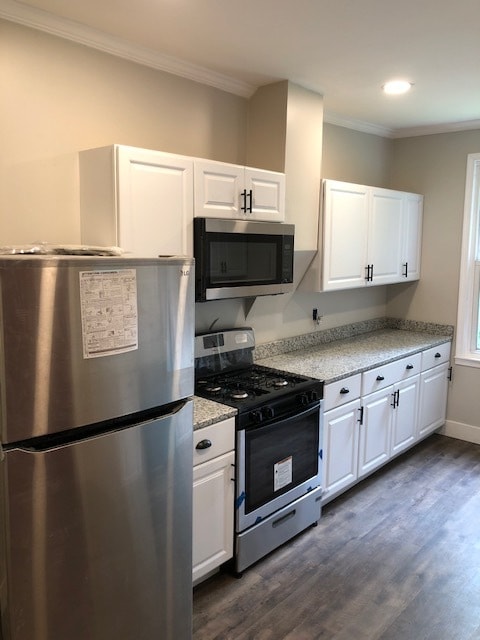 Kirchen - 95 S 1st St