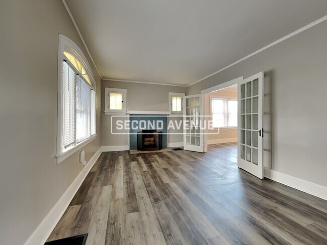 Building Photo - 1804 Waltham Ave