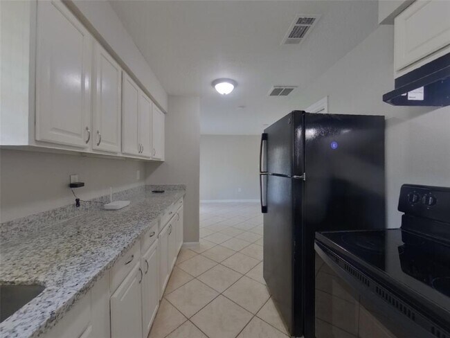 Building Photo - 9614 Crooked Wood Ln