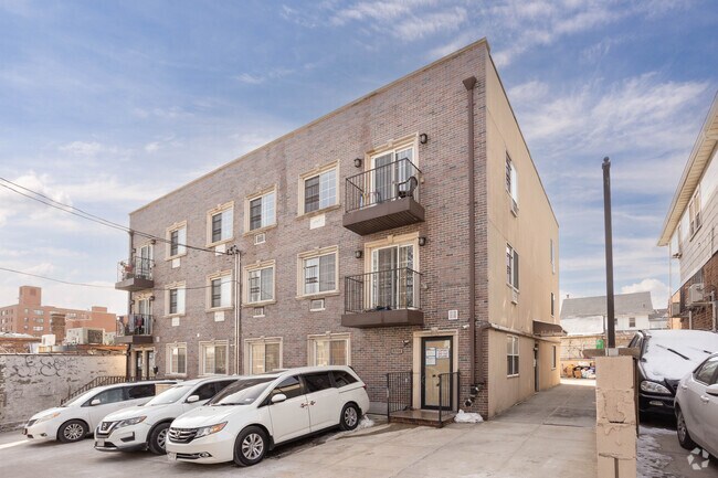 Neighborhood Context - 8744-8746 168th Pl