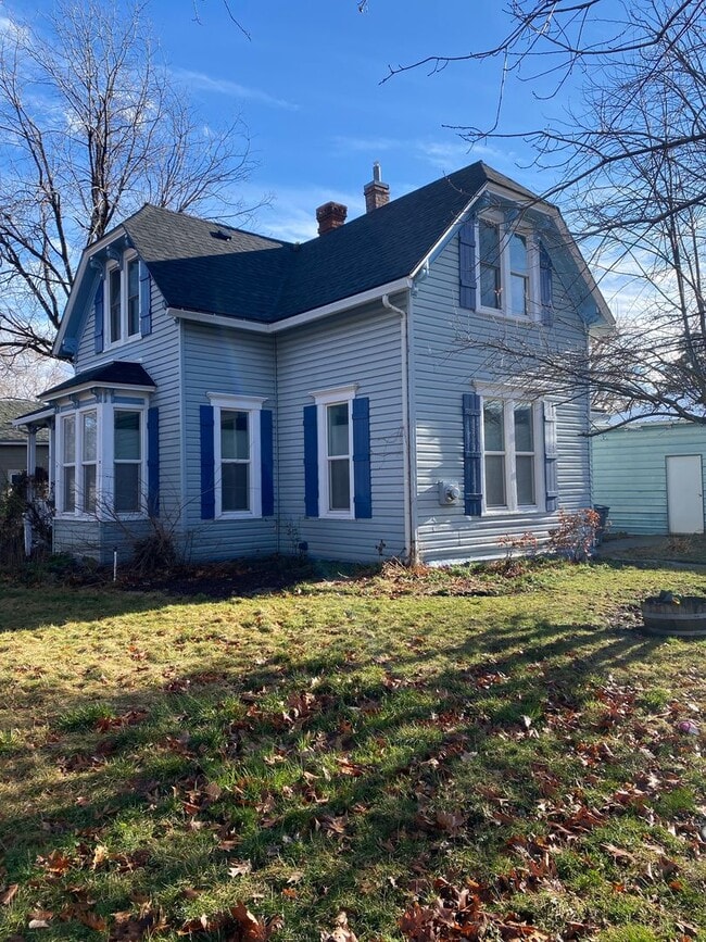 Building Photo - 1402 O Ave