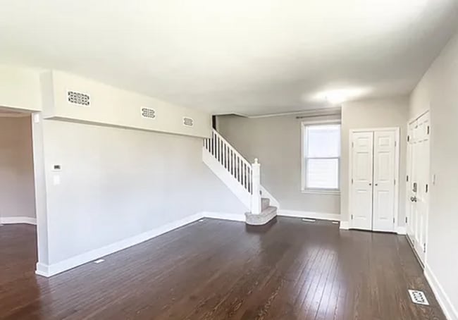 Foto del edificio - 6580 Kugler Mill Rd