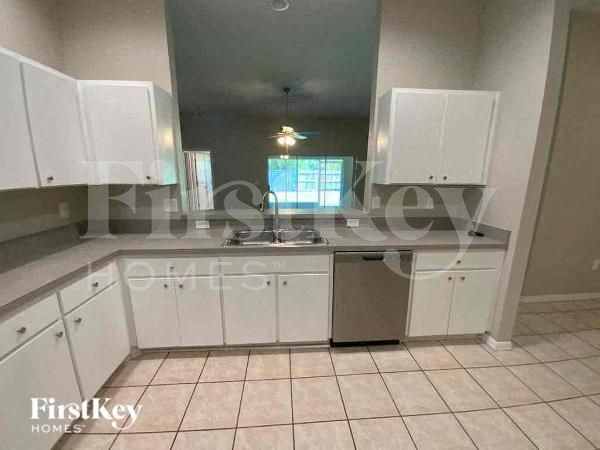 Building Photo - 2409 Wheeler Groves Dr