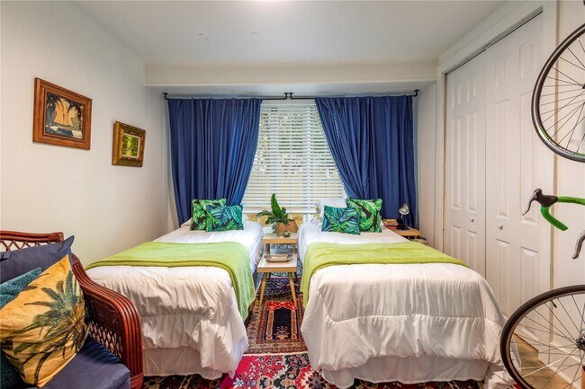 Foto del edificio - 310 NW 8th St