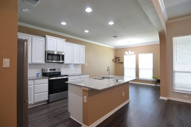 Building Photo - 7216 Hammermill Ln