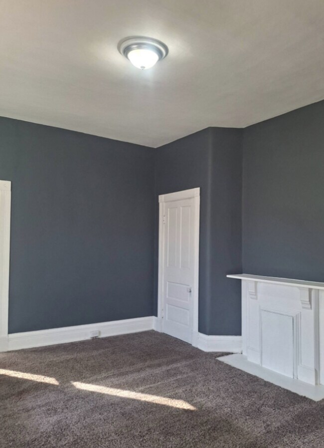 Foto del edificio - 1203 Bates Ave