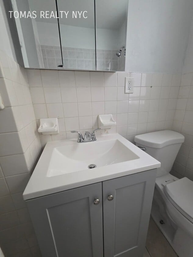 Photo - 16 Sherwood Ave-