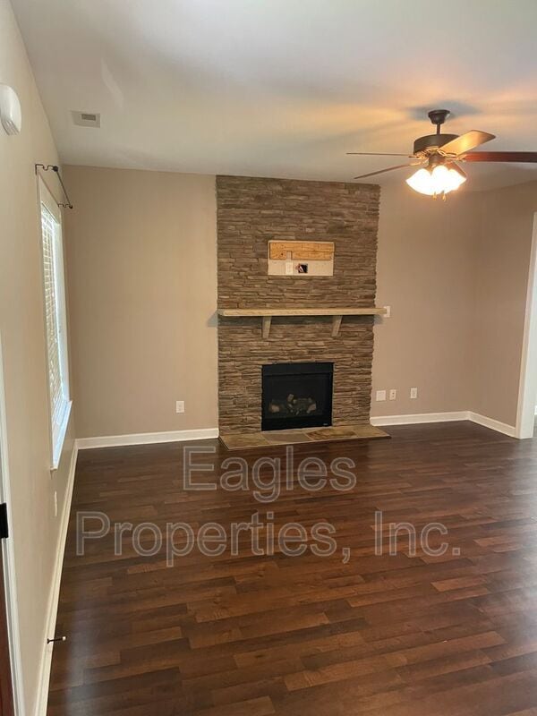 Building Photo - 103 Dartha Ct