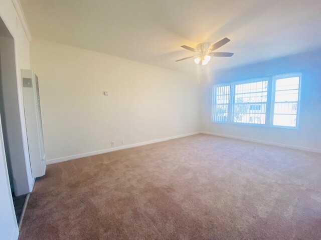 Foto del edificio - 2486 Venice Blvd