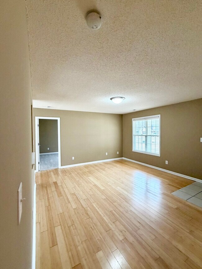 Building Photo - 132 Brook Pl