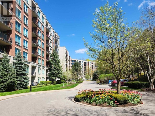 Photo du bâtiment - 18-918 William Carson Crescent