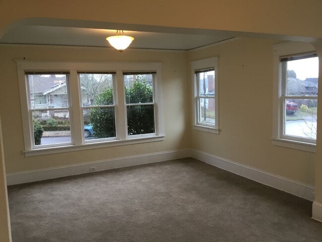 Photo - VINTAGE CHARM House