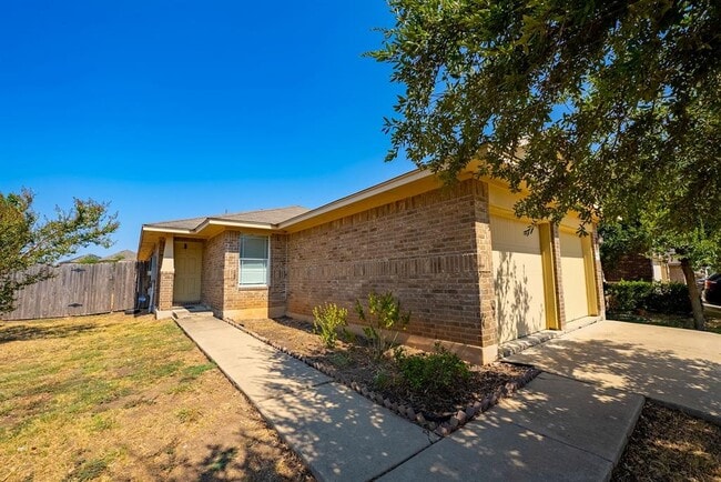 Building Photo - 13500 Coomer Path