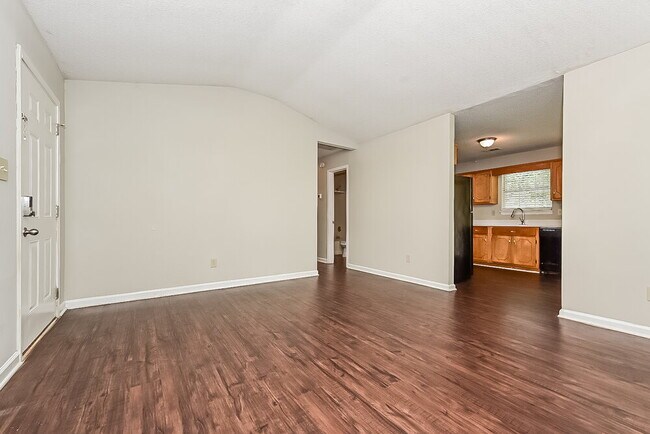 Foto del edificio - 68 Hampton Oaks Dr