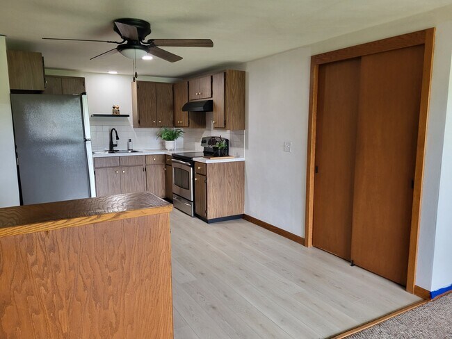 Building Photo - 941 Buena Vista Dr