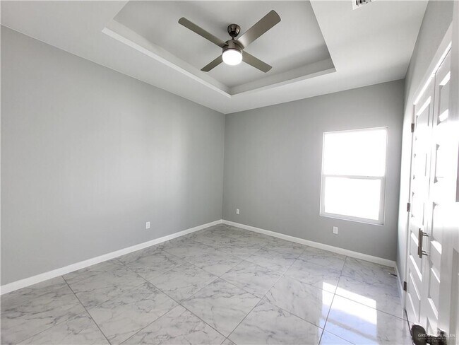 Foto del edificio - 1416 Hibiscus Ave