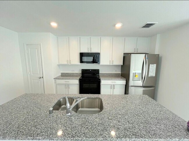 Foto del edificio - 5908 Crystal Water Wy