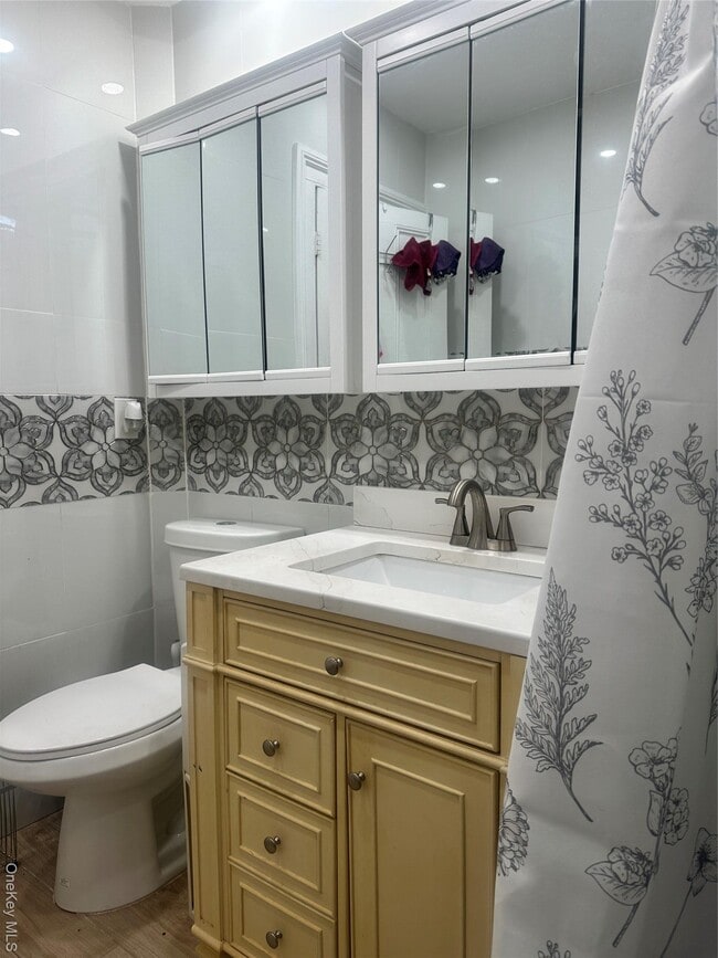 Building Photo - 125 Vanderbilt Ave