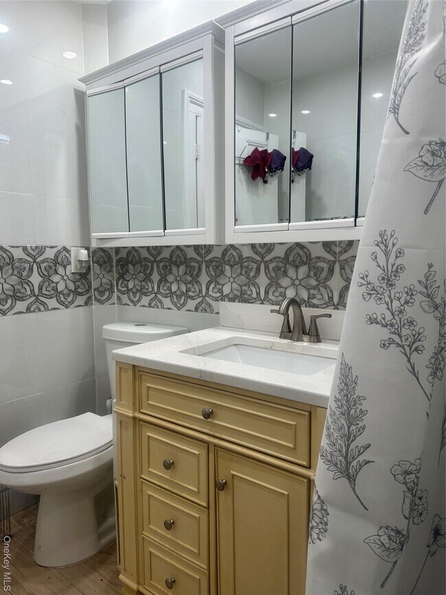 Foto del edificio - 125 Vanderbilt Ave