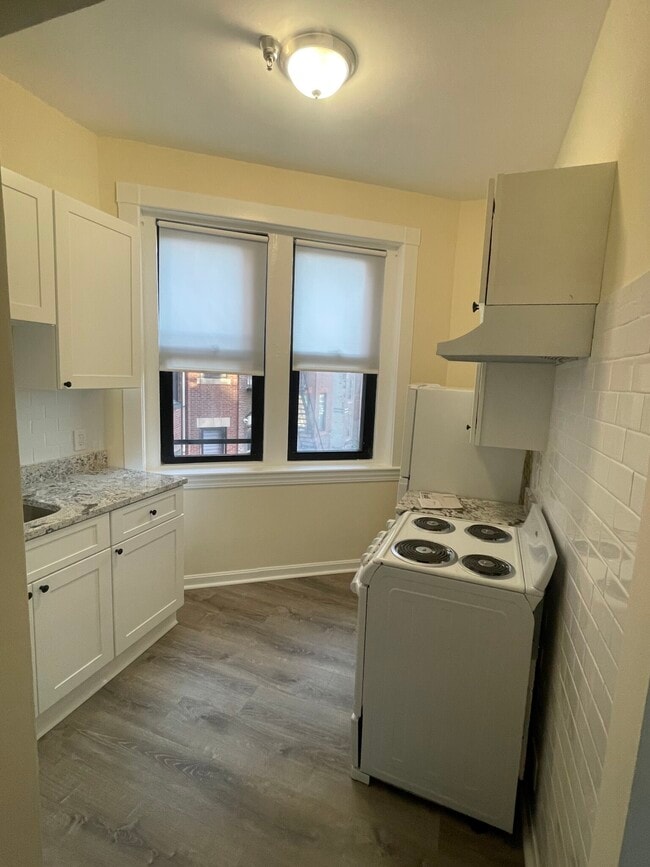 Photo - 504 Beacon St Apartment