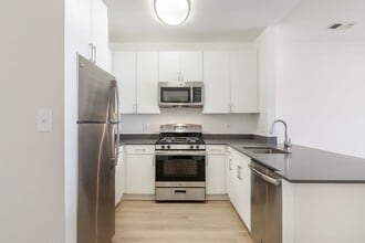 Interior Photo - Halstead Alexandria