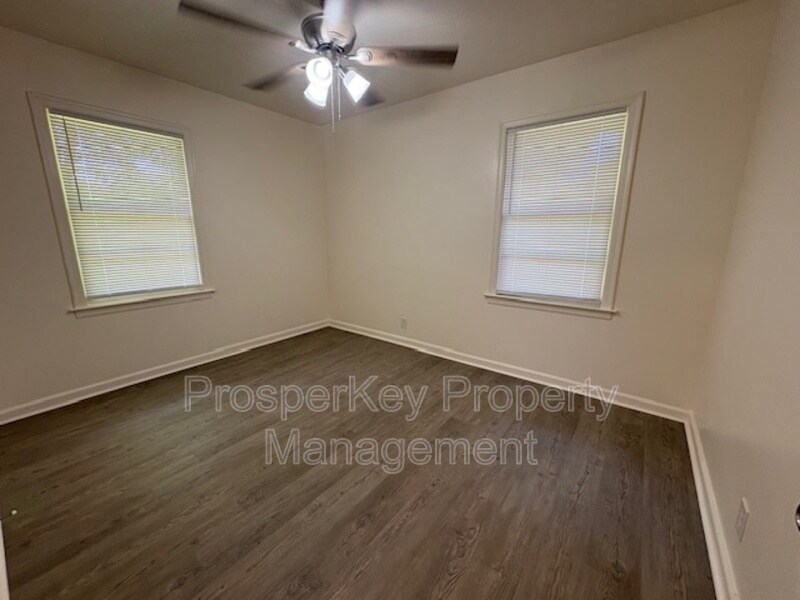 Building Photo - 2722 Blan St