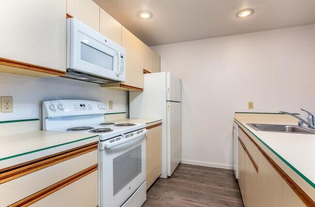 Foto del edificio - 2 bedroom in Seattle WA 98133