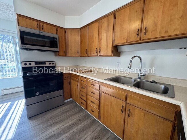 Foto del edificio - 5229 Silver Sage Dr