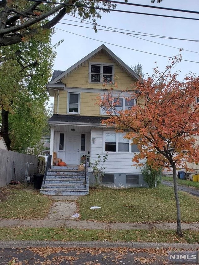 Primary Photo - 142 Columbus Ave